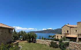 Amoni Holiday Homes